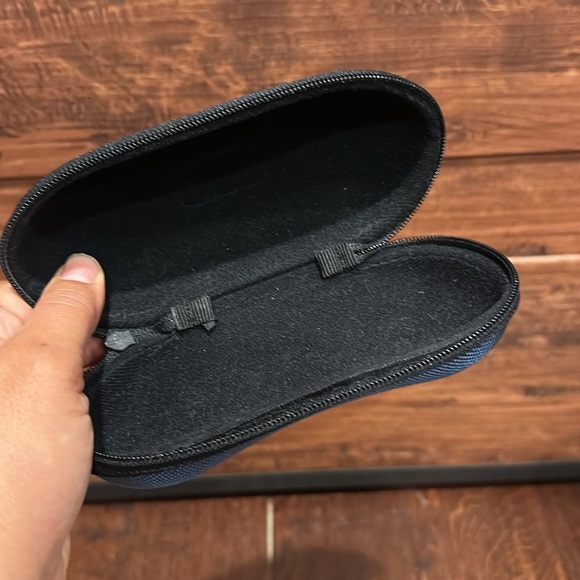 Hobie zipper sunglasses/eyeglasses semi-hard case (acc) - Picture 2 of 4